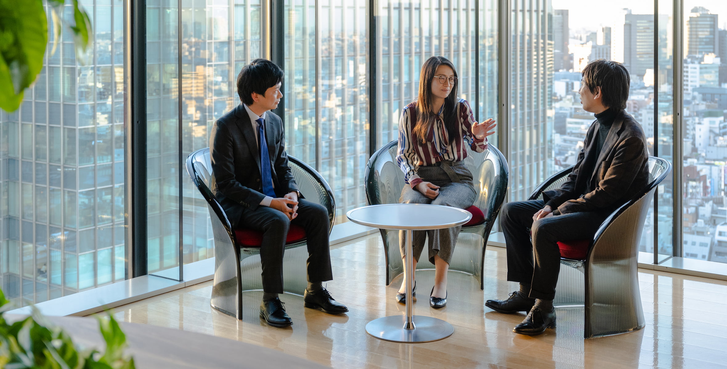 リテール部門座談会｜キャリア採用情報｜SBI新生銀行グループ